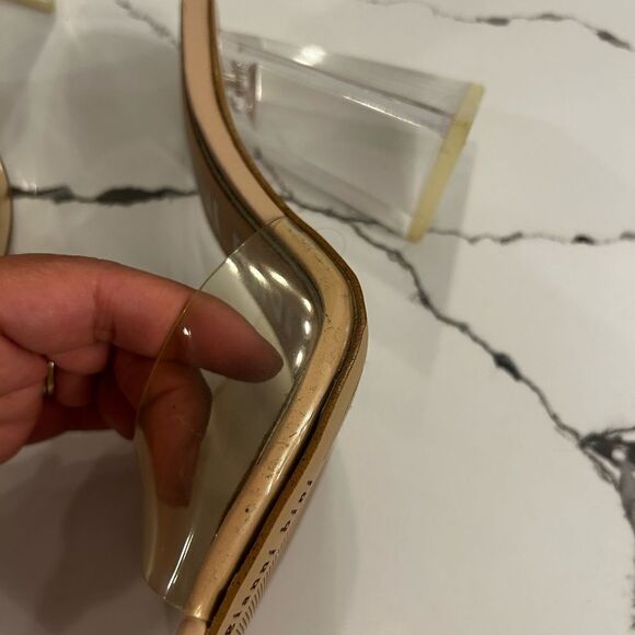 Gianni Bini Women's Transparent Heels NWOT - Picture 3 of 6